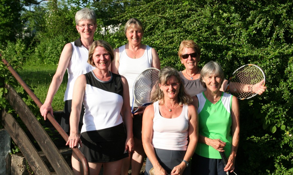 Foto (Damen 40): Gabriele Decker, Rita Walser-Schaan, Connie Kasper, Brigitte Schaefer, Sabine Wunsch, Willma Kiegler